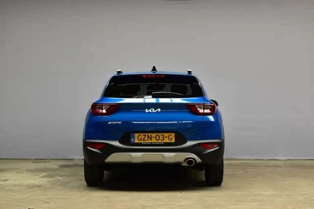 Kia Stonic (2025) thumbnail 3