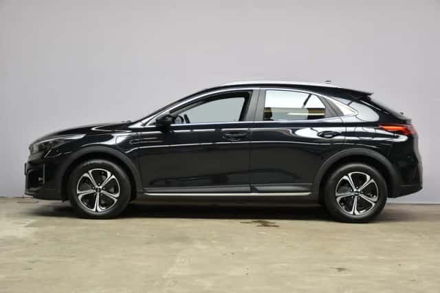 Kia XCeed (2023) thumbnail 2