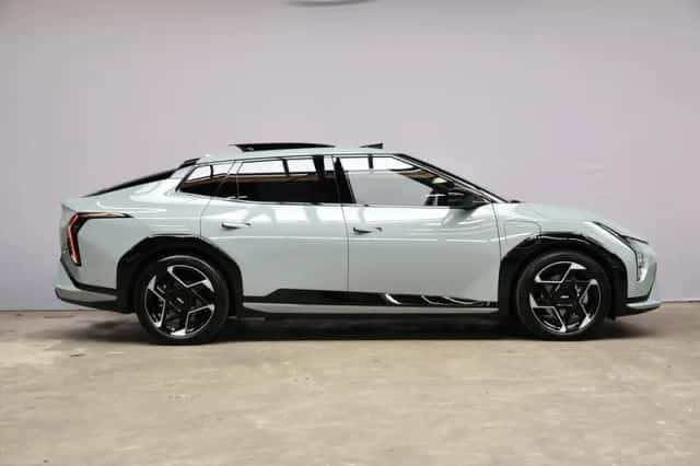 Kia EV4 (2025) thumbnail 4