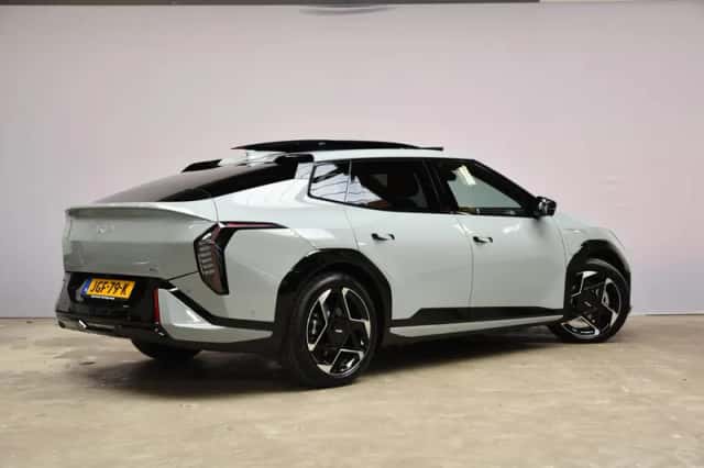 Kia EV4 (2025) thumbnail 5