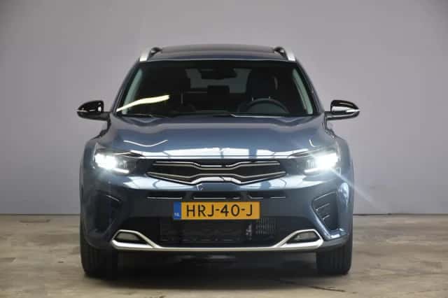 Kia Stonic (2025) thumbnail 2
