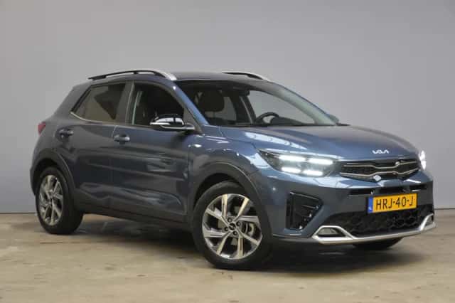 Kia Stonic (2025) thumbnail 3
