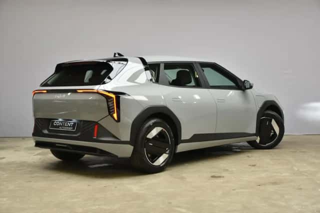 Kia EV4 (2026) thumbnail 6
