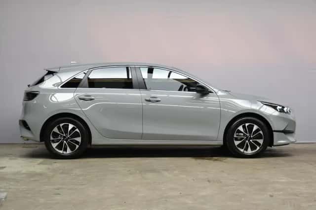 Kia Ceed (2025) thumbnail 5