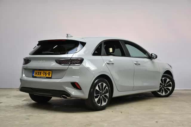 Kia Ceed (2025) thumbnail 6