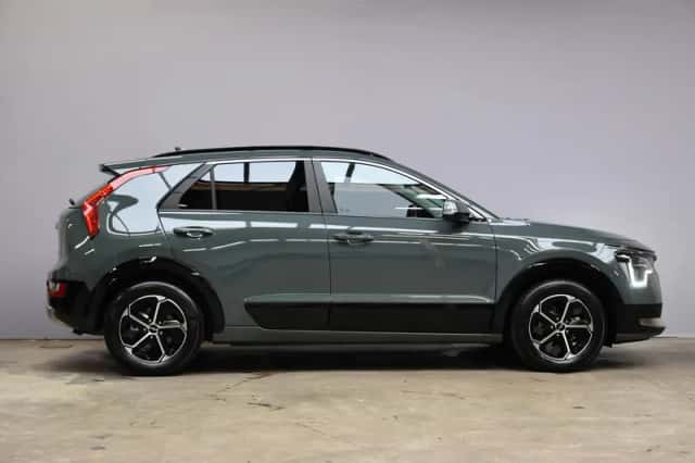 Kia Niro (2025) thumbnail 5