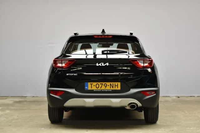 Kia Stonic (2023) thumbnail 6