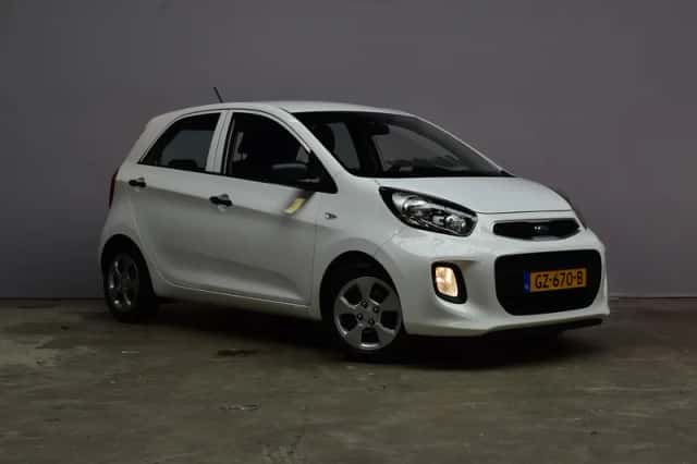 Kia Picanto (2016) thumbnail 3