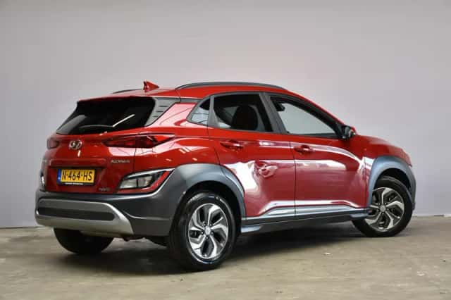 Hyundai Kona (2021) thumbnail 6