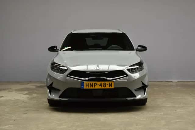 Kia Ceed Sportswagon (2025) thumbnail 2