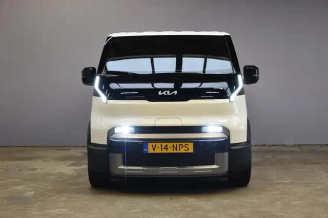 Kia PV5 (2025) thumbnail 3