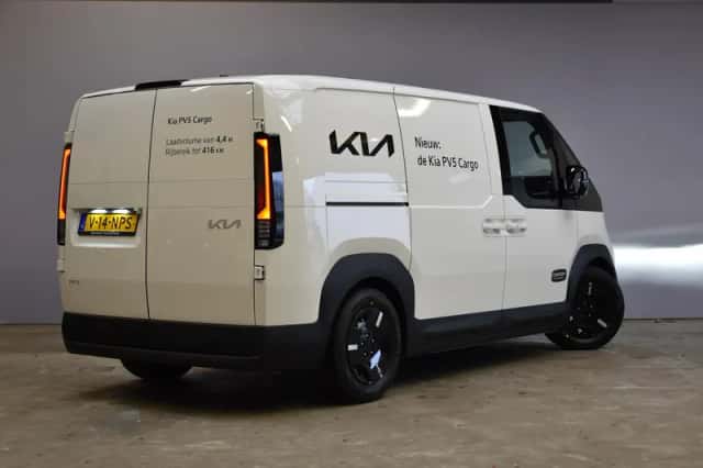 Kia PV5 (2025) thumbnail 6