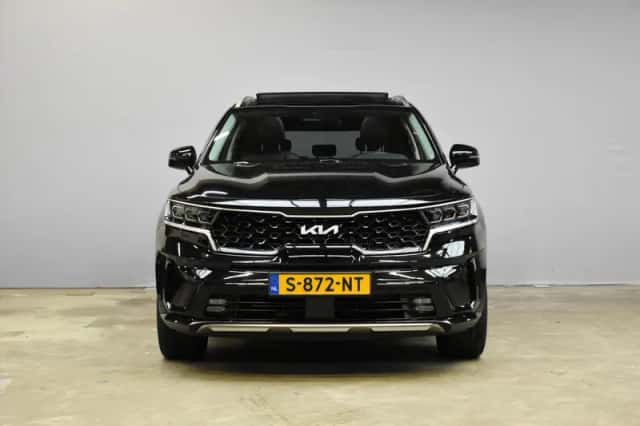 Kia Sorento (2023) thumbnail 2