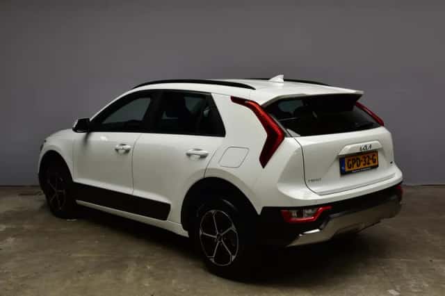 Kia Niro (2024) thumbnail 2