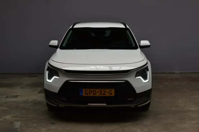 Kia Niro (2024) thumbnail 5