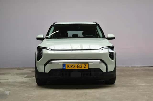 Kia EV3 (2026) thumbnail 3