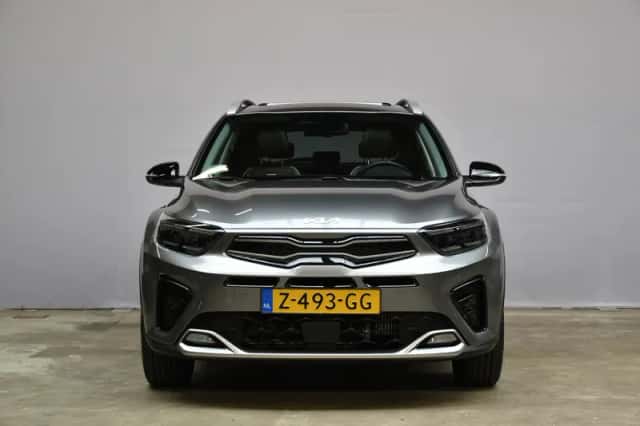 Kia Stonic (2024) thumbnail 3