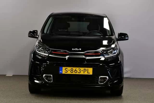 Kia Picanto (2023) thumbnail 2
