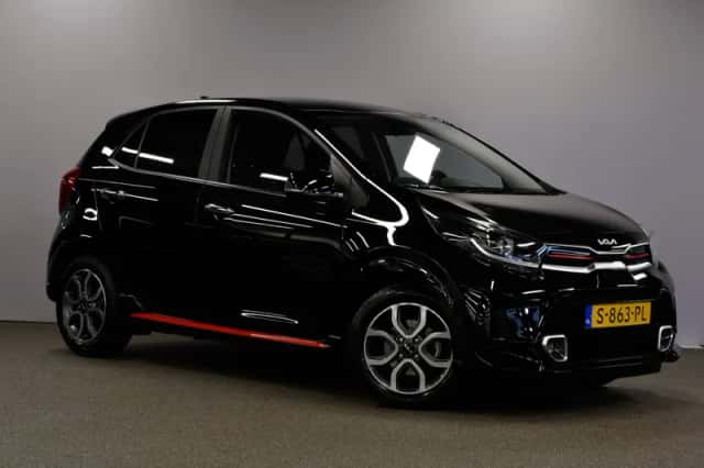 Kia Picanto (2023) thumbnail 3