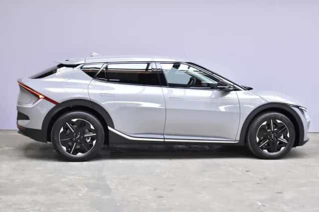 Kia EV6 (2026) thumbnail 4