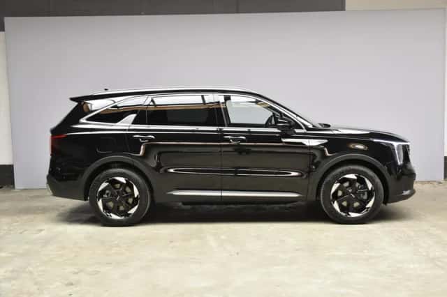 Kia Sorento (2026) thumbnail 5