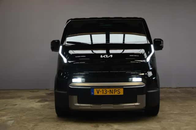Kia PV5 (2025) thumbnail 2
