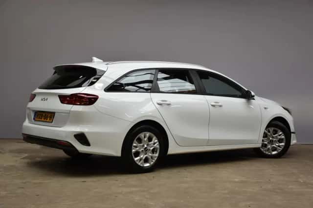 Kia Ceed Sportswagon (2025) thumbnail 5
