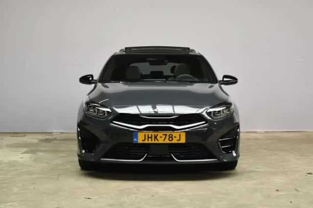 Kia Ceed Sportswagon (2025) thumbnail 2