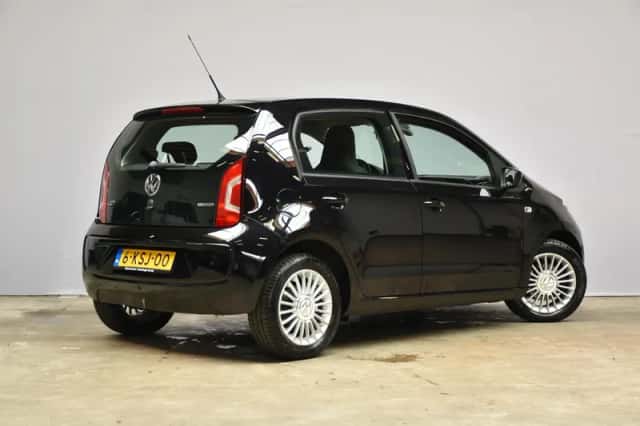 Volkswagen Up! (2013) thumbnail 5