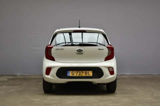 Kia Picanto (2019) thumbnail 6