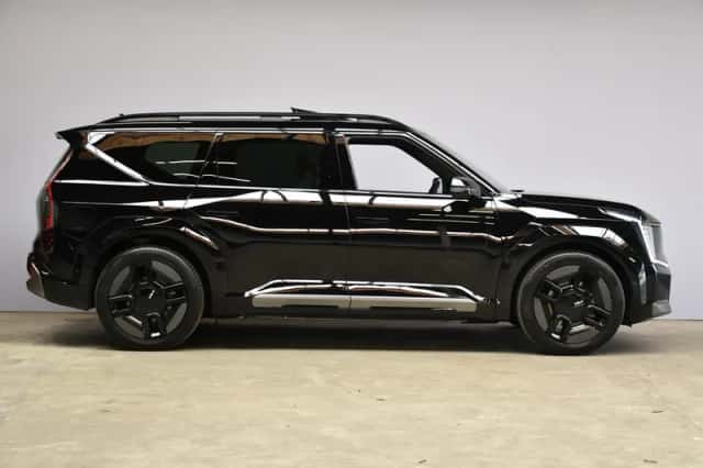 Kia EV9 (2026) thumbnail 2