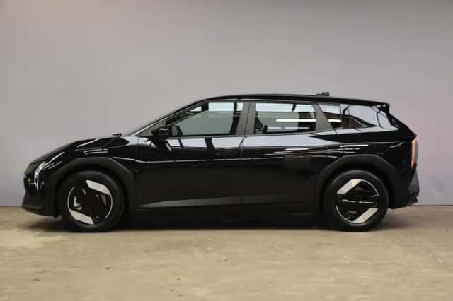 Kia EV4 (2026) thumbnail 2