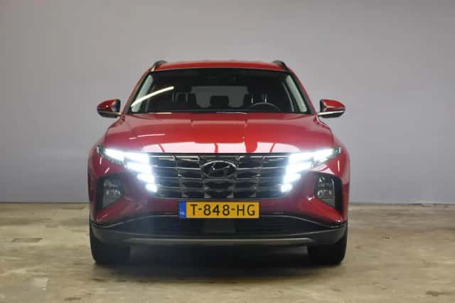 Hyundai Tucson (2023) thumbnail 2