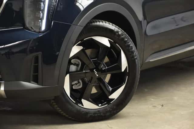 Kia Sorento (2026) thumbnail 3