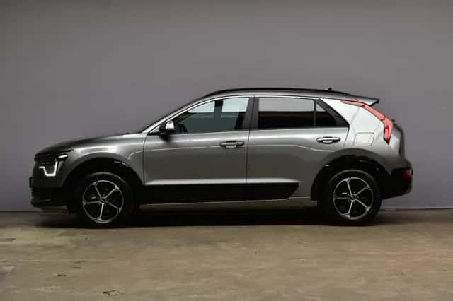 Kia Niro (2025) thumbnail 2