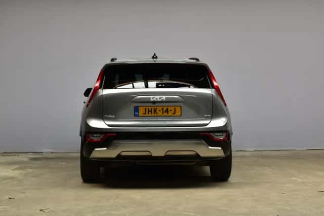Kia Niro (2025) thumbnail 4