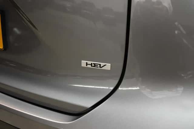 Kia Niro (2025) thumbnail 5