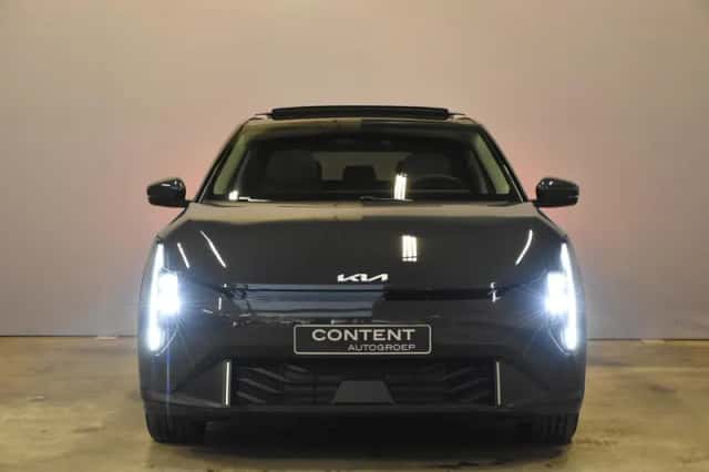 Kia EV4 (2026) thumbnail 2
