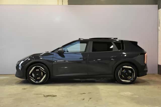 Kia EV4 (2026) thumbnail 5