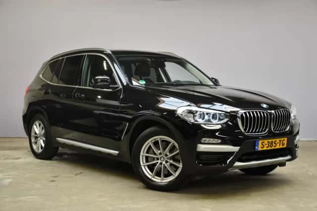 BMW X3 (2018) thumbnail 3