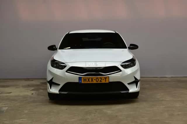 Kia Ceed Sportswagon (2025) thumbnail 2