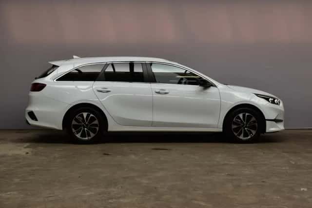 Kia Ceed Sportswagon (2025) thumbnail 4