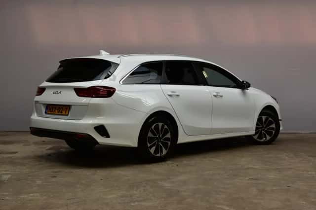 Kia Ceed Sportswagon (2025) thumbnail 5