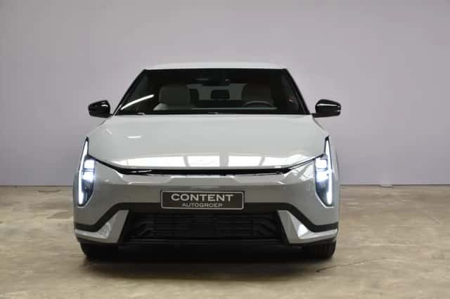 Kia EV4 (2026) thumbnail 3