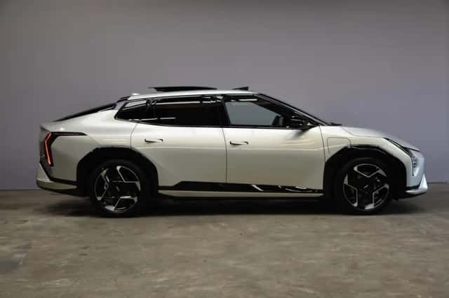 Kia EV4 (2026) thumbnail 5