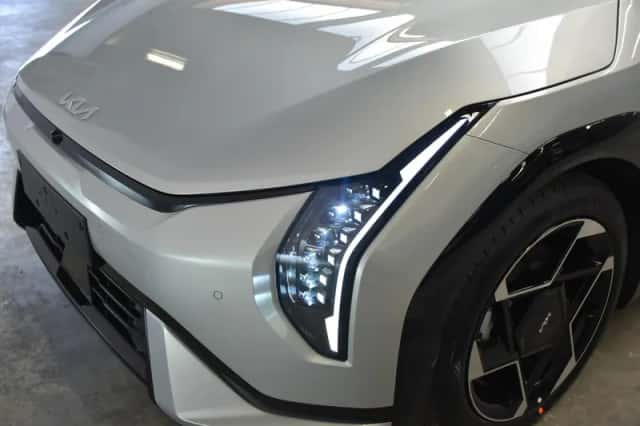 Kia EV4 (2026) thumbnail 6