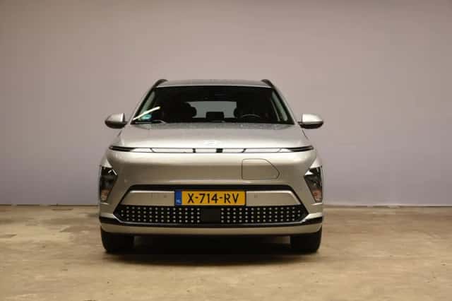 Hyundai Kona (2024) thumbnail 2