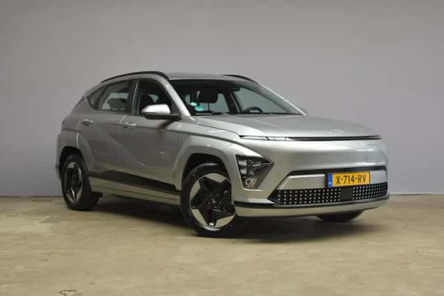 Hyundai Kona (2024) thumbnail 3