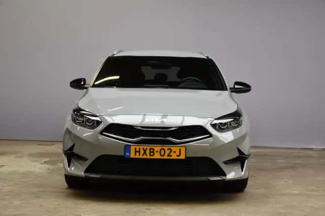 Kia Ceed Sportswagon (2025) thumbnail 2