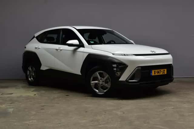 Hyundai Kona (2024) thumbnail 3